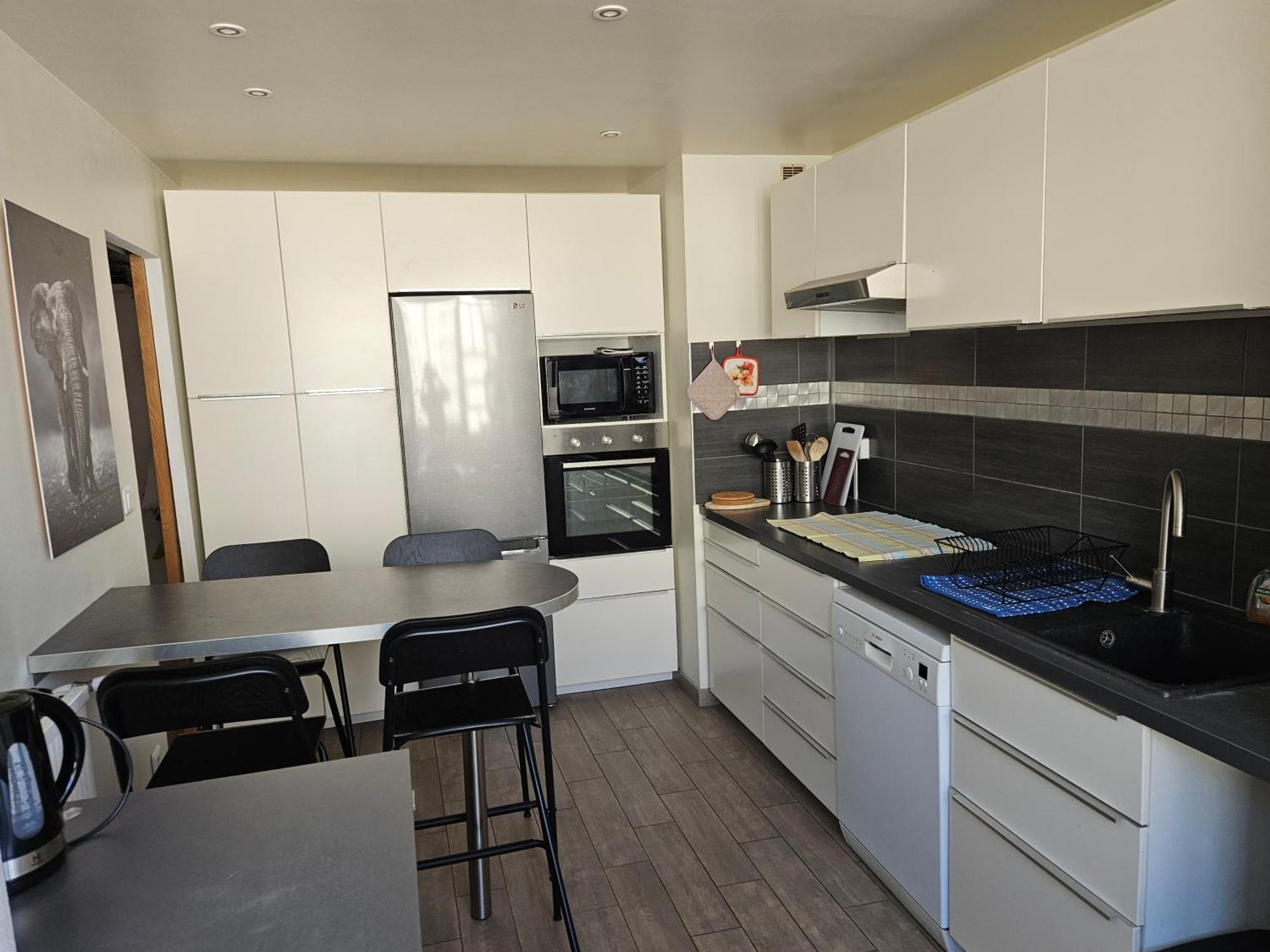 Chambre En Colocation Fille, Proche Mer, Climatisation تولون المظهر الخارجي الصورة