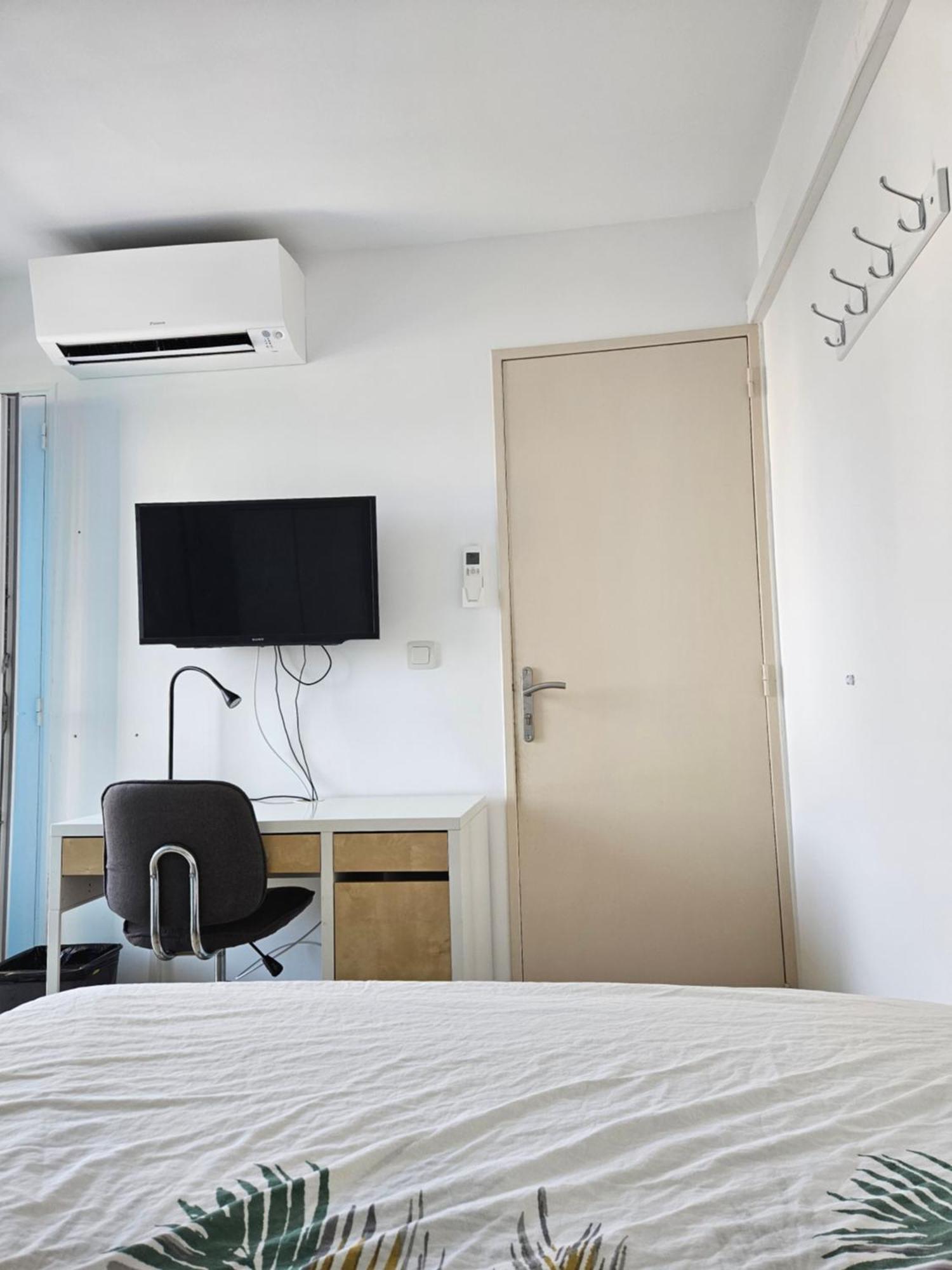 Chambre En Colocation Fille, Proche Mer, Climatisation تولون المظهر الخارجي الصورة