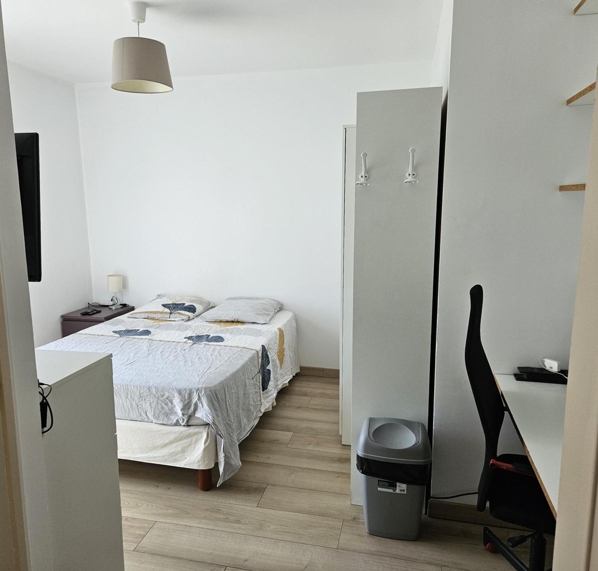 Chambre En Colocation Fille, Proche Mer, Climatisation تولون المظهر الخارجي الصورة