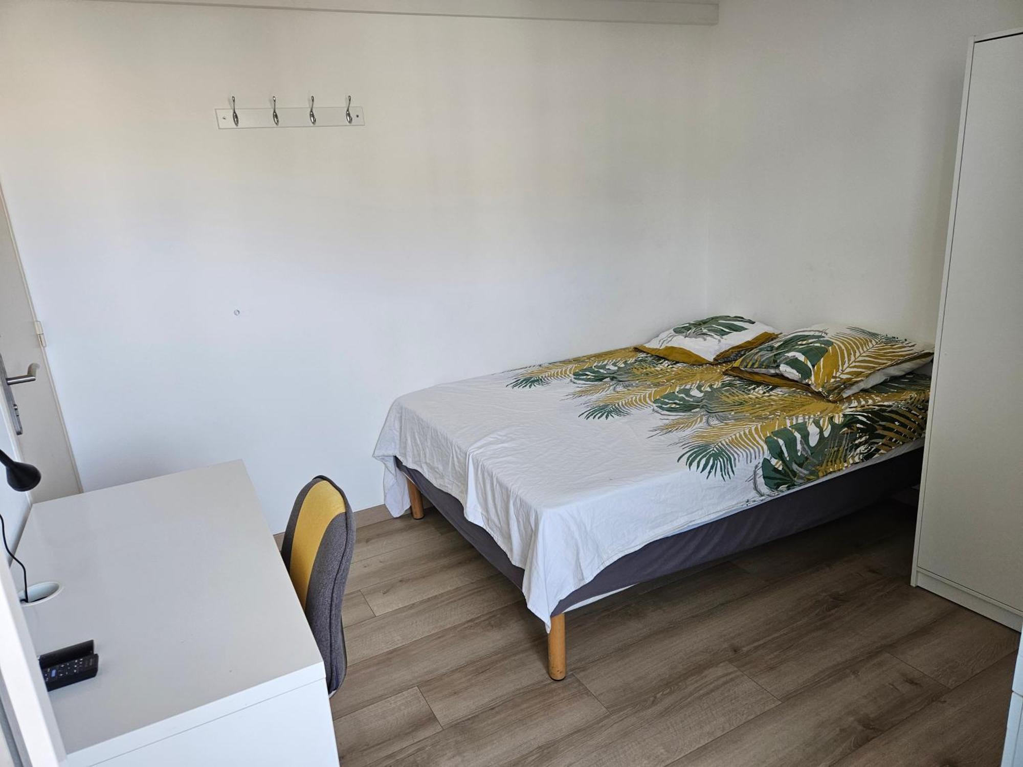 Chambre En Colocation Fille, Proche Mer, Climatisation تولون المظهر الخارجي الصورة